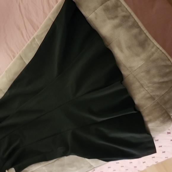 Ann Taylor, Size 4, Black mid length dress - Picture 3 of 3